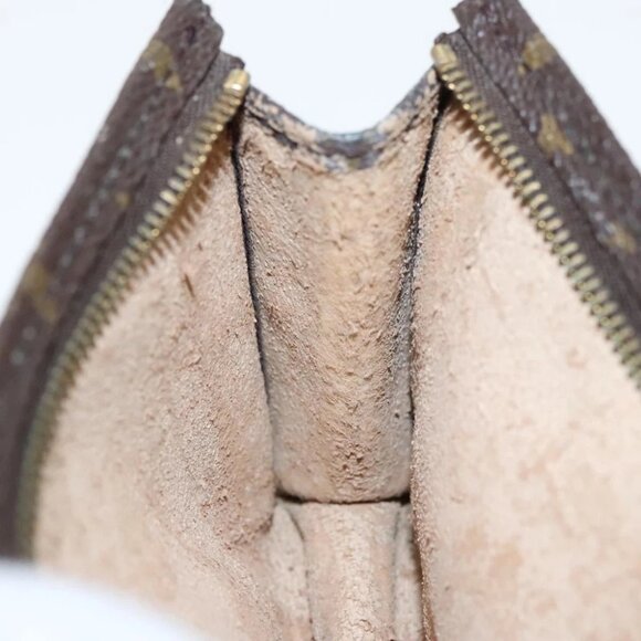 LOUIS VUITTON Monogram Poche Toilette 15 Pouch M47546 LV Auth 97332 - Picture 11 of 16